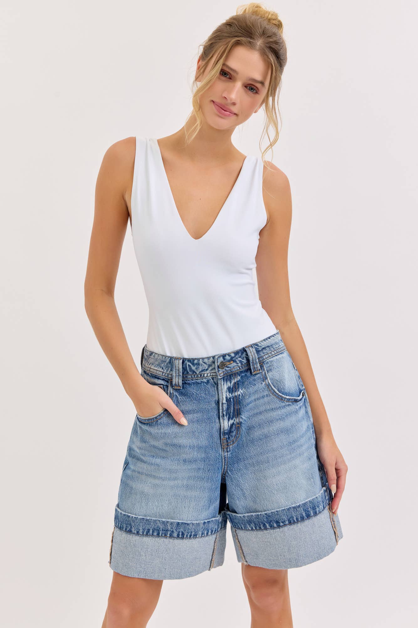 Mid Waist A-Line Bermuda with Hight Cuff [WV69701M]
