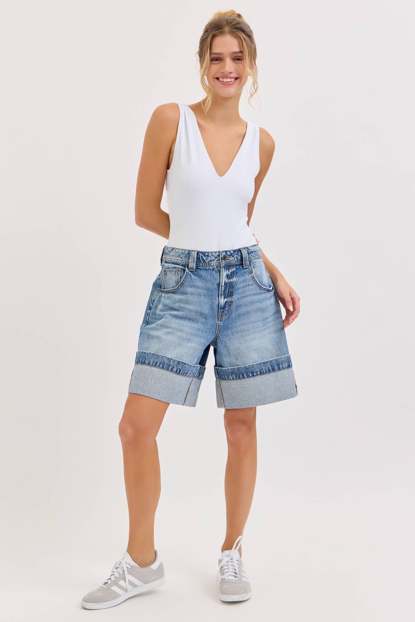 Mid Waist A-Line Bermuda with Hight Cuff [WV69701M]