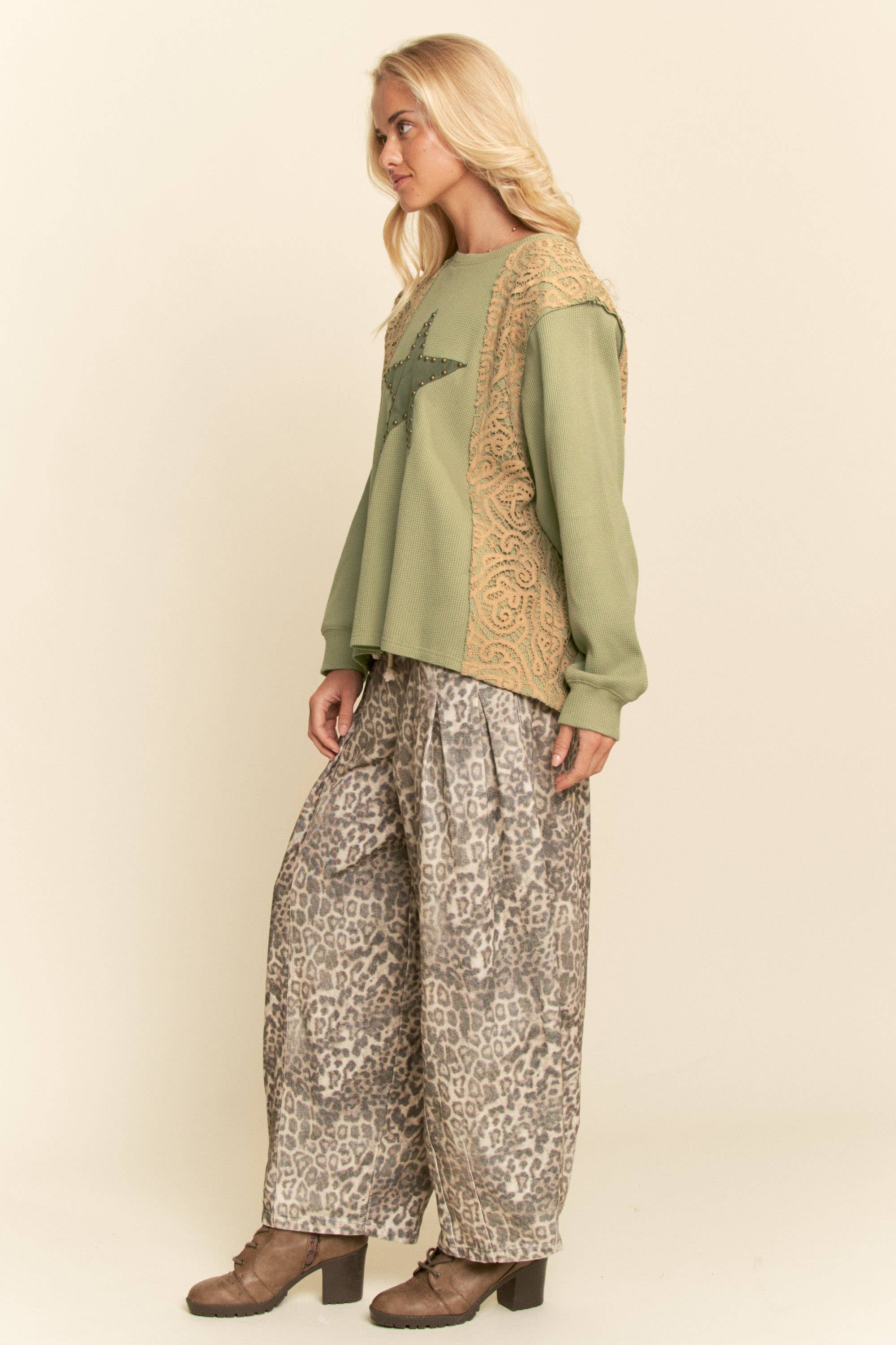 WASHED LEOPARD DENIM ELASTIC JEAN PANTS