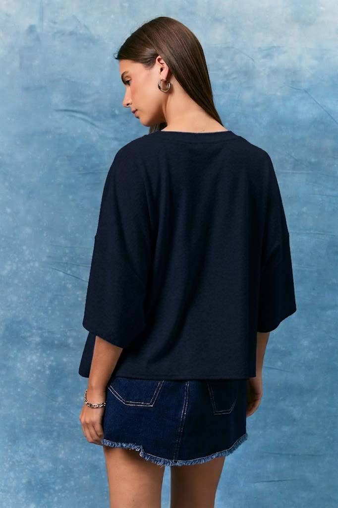 SHORT SLEEVE TOP WITH "AMERICANA" GRAPHIC DETAIL